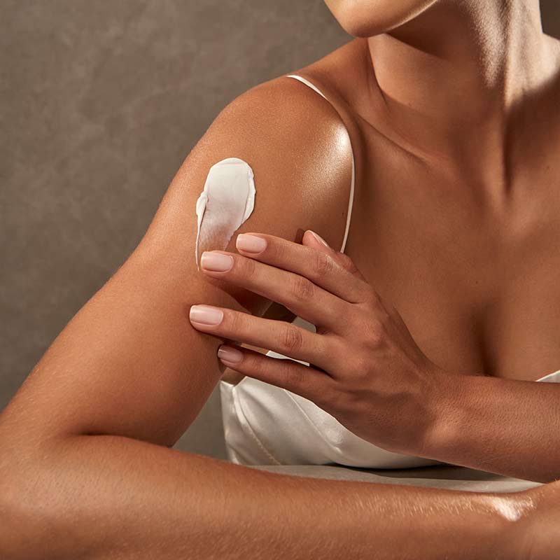 O BOTICÁRIO Creme Hidratante Acetinado Lily, 250g ORIGINAL - Unique Privé